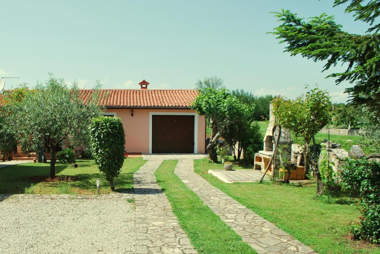 Villa Dorina Barban Extérieur photo