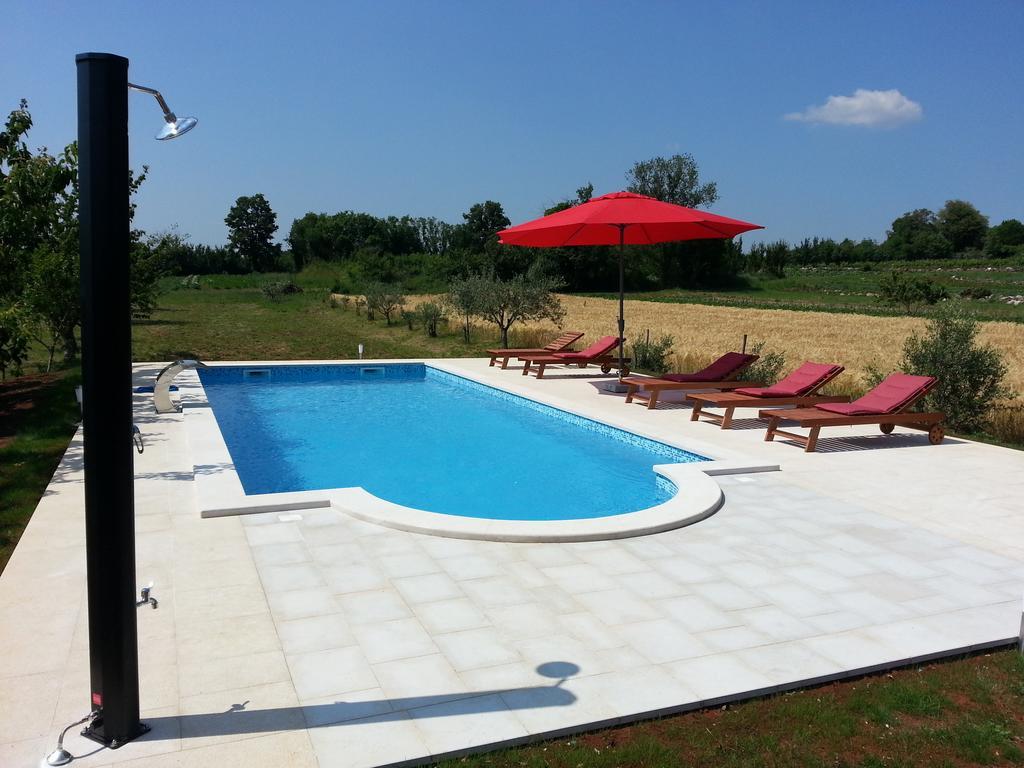 Villa Dorina Barban Chambre photo