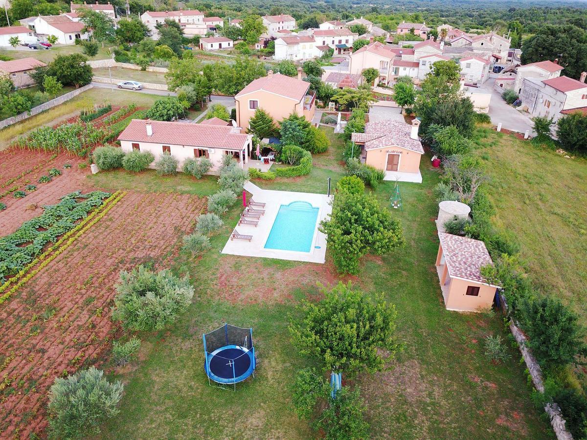 Villa Dorina Barban Extérieur photo